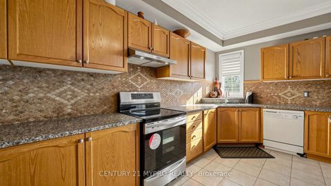 Photo 10 at 12 Sergio Marchi Street, CFB, Toronto