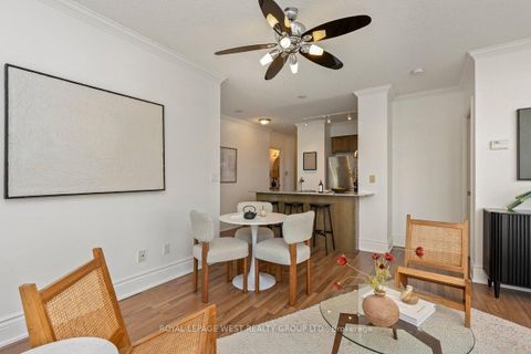 Photo 16 at 802 - 8 Scollard Street, Annex, Toronto