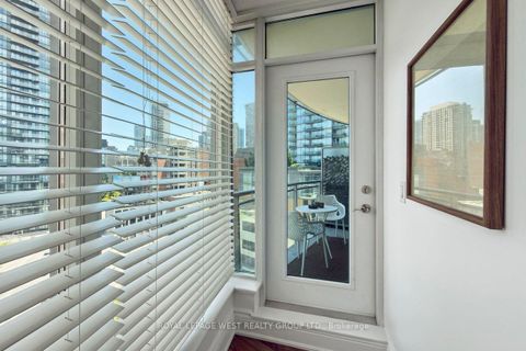 Photo 20 at 802 - 8 Scollard Street, Annex, Toronto