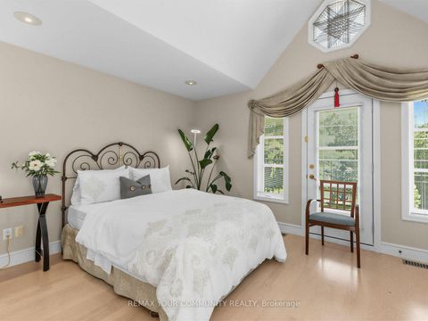 Photo 34 at 477 Old Orchard Grove, Nortown, Toronto