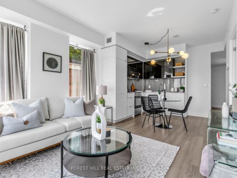 Photo 2 at 313 - 6 Parkwood Avenue, Forest Hill South, Toronto