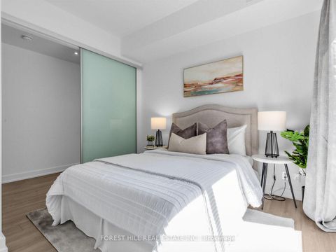 Photo 5 at 313 - 6 Parkwood Avenue, Forest Hill South, Toronto