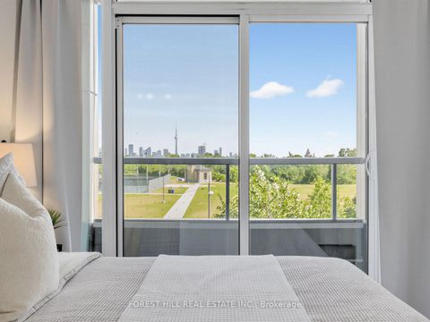 Photo 7 at 313 - 6 Parkwood Avenue, Forest Hill South, Toronto