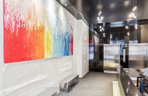 Photo 4 at 207 - 318 King Street E, Moss Park, Toronto