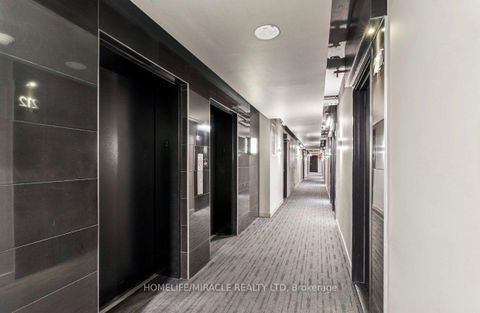 Photo 5 at 207 - 318 King Street E, Moss Park, Toronto