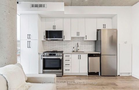Photo 12 at 207 - 318 King Street E, Moss Park, Toronto
