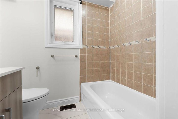 Photo 12 at 195 Park Road S, Vanier, Oshawa