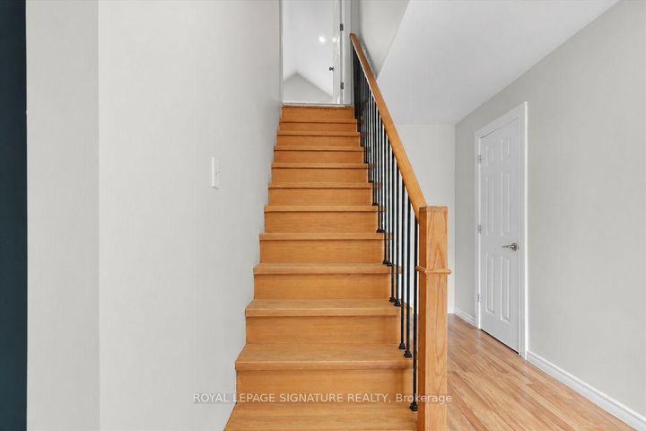 Photo 13 at 195 Park Road S, Vanier, Oshawa