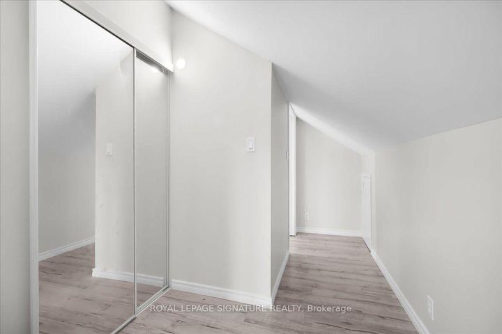 Photo 17 at 195 Park Road S, Vanier, Oshawa