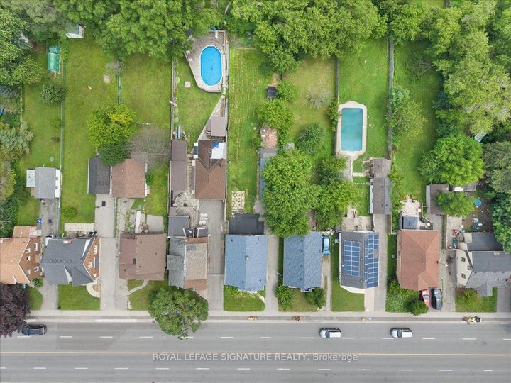 Photo 33 at 195 Park Road S, Vanier, Oshawa
