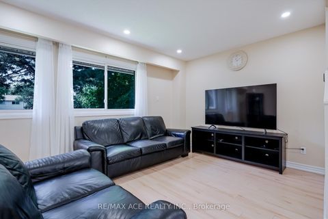 Photo 11 at 94 - 371 Orton Park Road, Morningside, Toronto