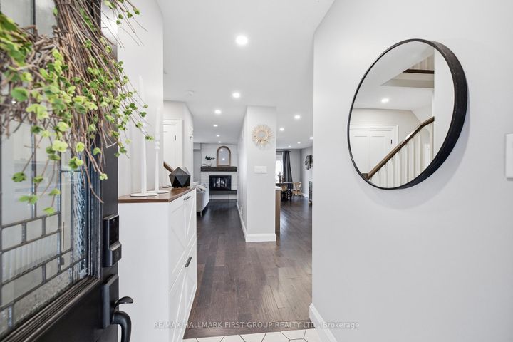 Photo 6 at 1896 New Street, Amberlea, Pickering