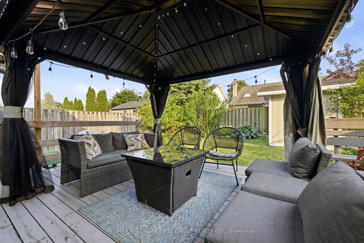Photo 39 at 1896 New Street, Amberlea, Pickering