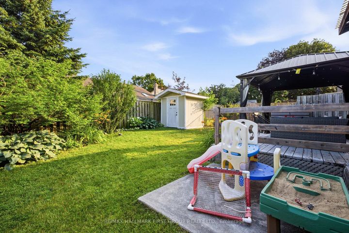 Photo 44 at 1896 New Street, Amberlea, Pickering