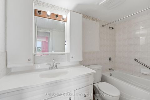 Photo 9 at 615 - 101 Prudential Drive, Dorset Park, Toronto