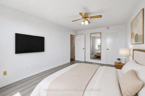 Photo 10 at 615 - 101 Prudential Drive, Dorset Park, Toronto