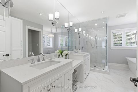 Photo 14 at 366 Amberlee Court, Glenway Estates, Newmarket