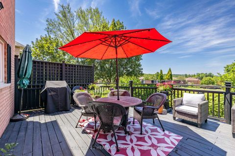Photo 27 at 366 Amberlee Court, Glenway Estates, Newmarket