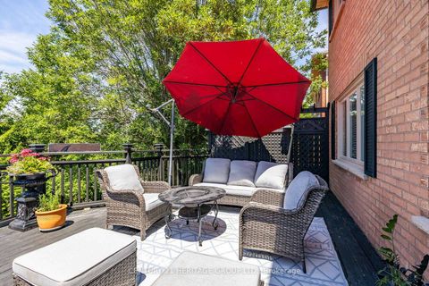 Photo 30 at 366 Amberlee Court, Glenway Estates, Newmarket