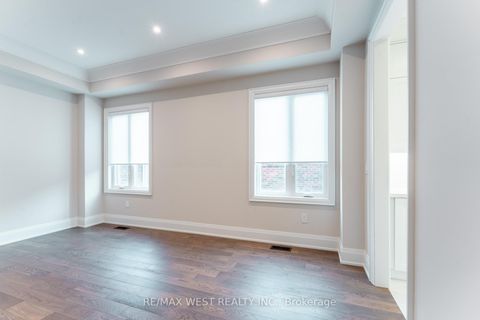 Photo 9 at 119 Jay Street, Maple Leaf, Toronto