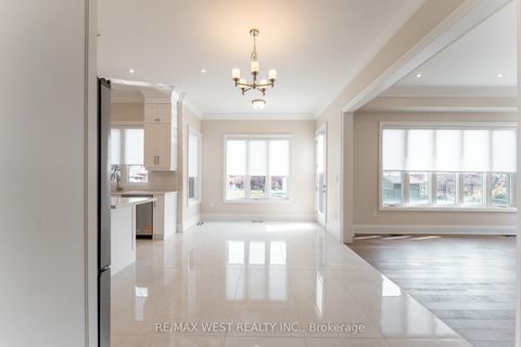 Photo 11 at 119 Jay Street, Maple Leaf, Toronto