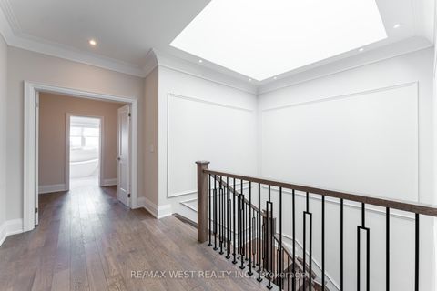 Photo 19 at 119 Jay Street, Maple Leaf, Toronto