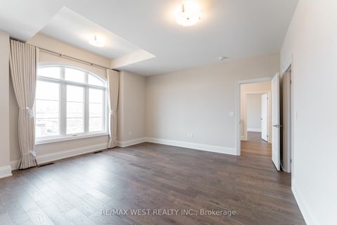 Photo 21 at 119 Jay Street, Maple Leaf, Toronto