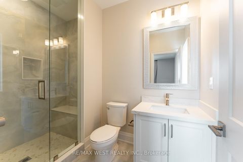 Photo 23 at 119 Jay Street, Maple Leaf, Toronto