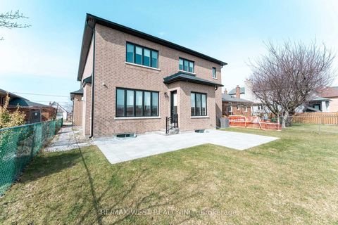 Photo 45 at 119 Jay Street, Maple Leaf, Toronto