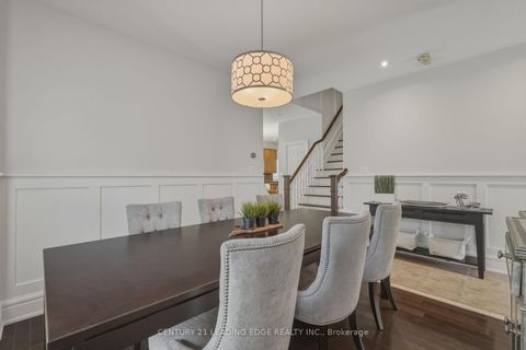 Photo 17 at 8 Haverhill Terrace, Bayview Wellington, Aurora