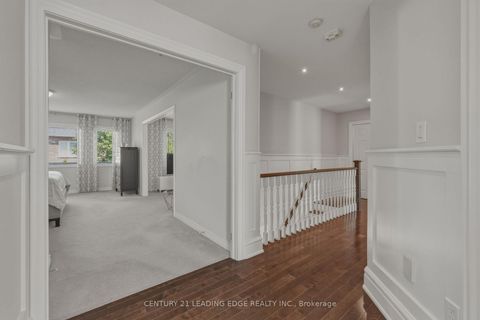Photo 32 at 8 Haverhill Terrace, Bayview Wellington, Aurora