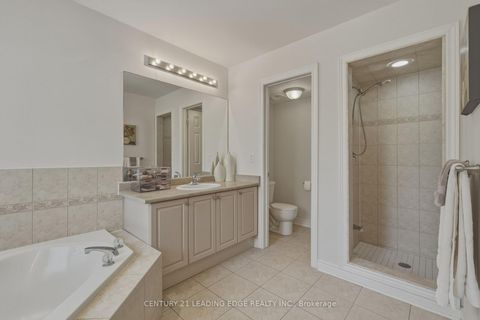 Photo 35 at 8 Haverhill Terrace, Bayview Wellington, Aurora