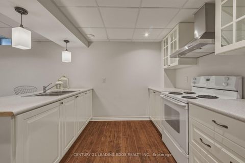 Photo 44 at 8 Haverhill Terrace, Bayview Wellington, Aurora