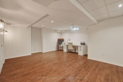 Photo 46 at 8 Haverhill Terrace, Bayview Wellington, Aurora