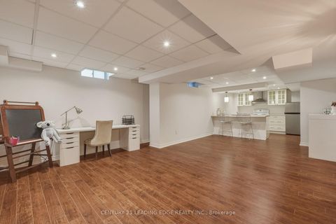 Photo 47 at 8 Haverhill Terrace, Bayview Wellington, Aurora