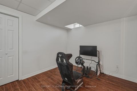 Photo 48 at 8 Haverhill Terrace, Bayview Wellington, Aurora