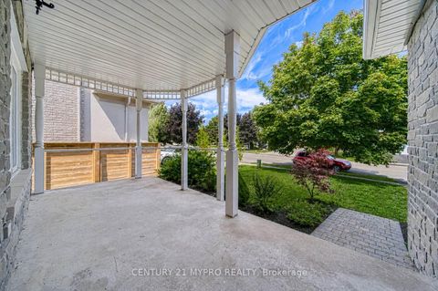 Photo 1 at 98 Leyburn Avenue, Westbrook, Richmond Hill