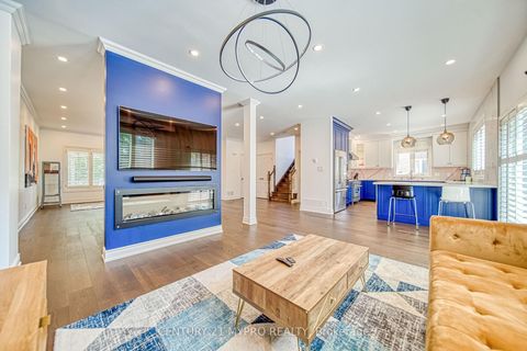 Photo 10 at 98 Leyburn Avenue, Westbrook, Richmond Hill