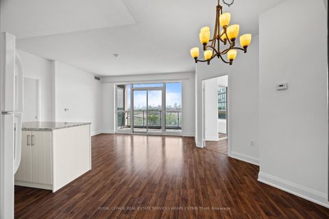 Photo 1 at 913 - 160 Vanderhoof Avenue, Thorncliffe Park, Toronto
