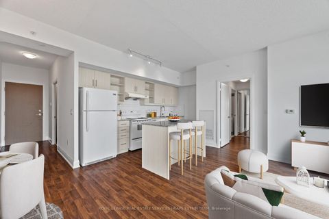 Photo 15 at 913 - 160 Vanderhoof Avenue, Thorncliffe Park, Toronto