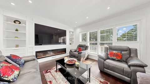Photo 4 at 555 McCowan Road, Bendale, Toronto