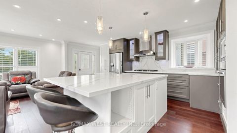 Photo 13 at 555 McCowan Road, Bendale, Toronto