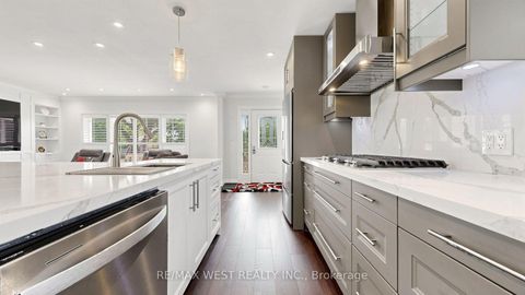Photo 15 at 555 McCowan Road, Bendale, Toronto