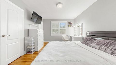 Photo 18 at 555 McCowan Road, Bendale, Toronto