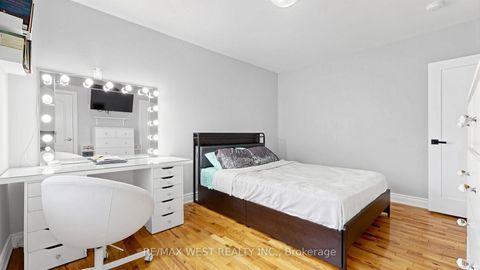 Photo 19 at 555 McCowan Road, Bendale, Toronto
