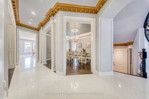 Photo 6 at 107 Hailsham Court, Vellore Village, Vaughan