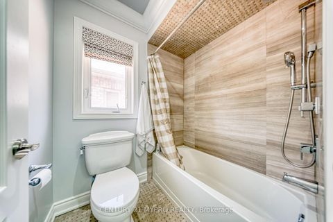 Photo 34 at 107 Hailsham Court, Vellore Village, Vaughan
