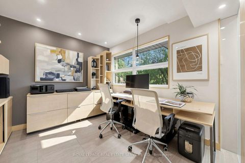 Photo 11 at 45 HOPPERTON Drive, Windfields, Toronto