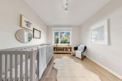 Photo 17 at 45 HOPPERTON Drive, Windfields, Toronto