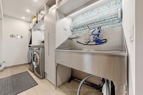Photo 24 at 45 HOPPERTON Drive, Windfields, Toronto